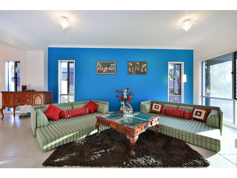 24 Hailey Place, Calamvale QLD 4116