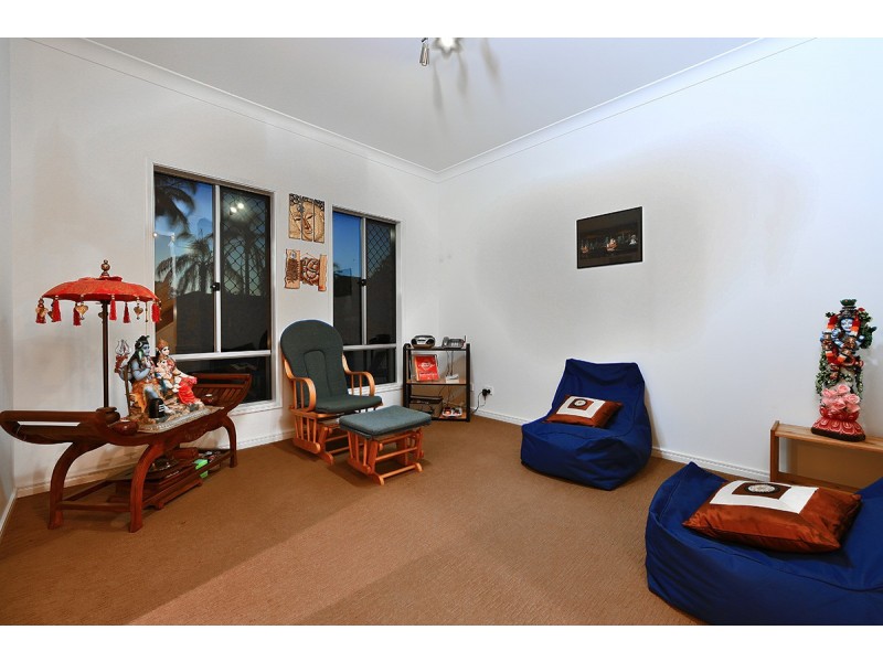 24 Hailey Place, Calamvale QLD 4116