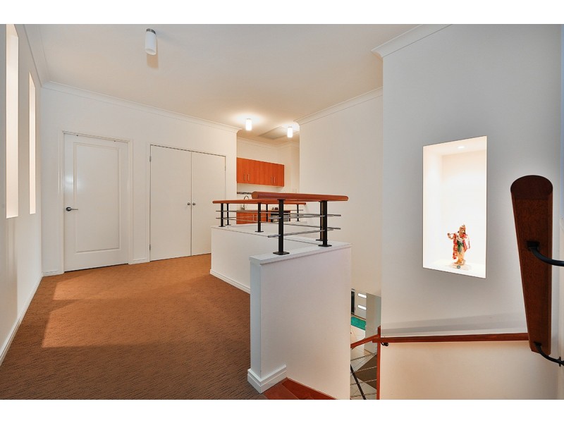 24 Hailey Place, Calamvale QLD 4116