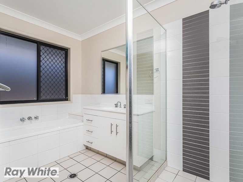 8 Menara Circuit, North Lakes QLD 4509