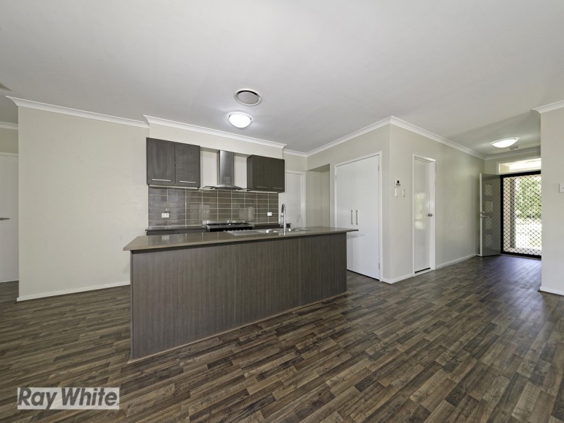 121 Cowen Terrace, North Lakes QLD 4509