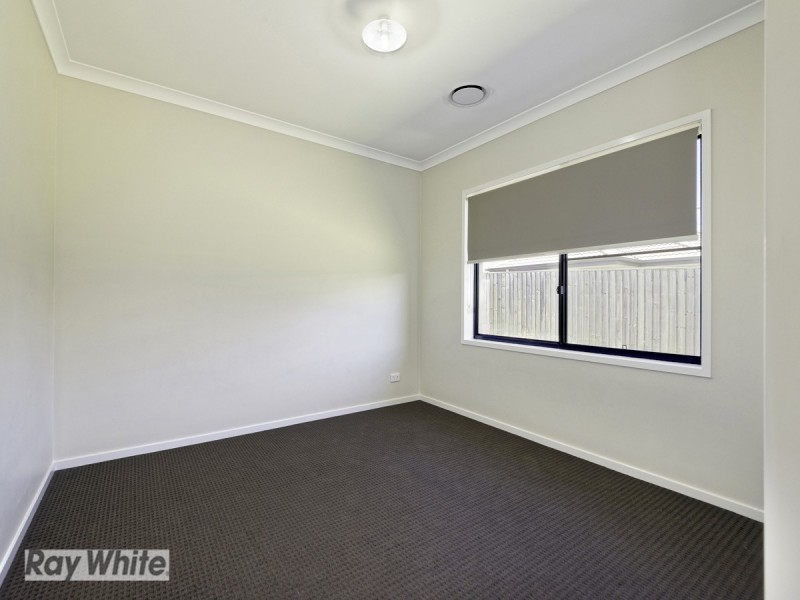 121 Cowen Terrace, North Lakes QLD 4509