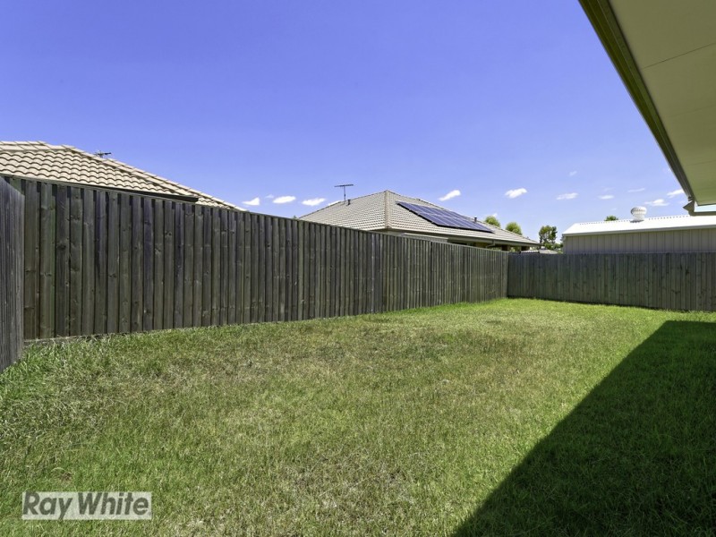 121 Cowen Terrace, North Lakes QLD 4509