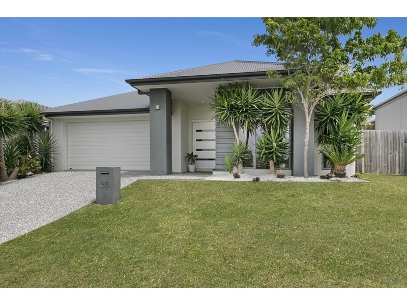 35 Friars Crescent, North Lakes QLD 4509