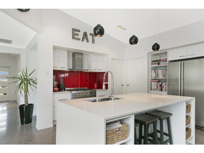 35 Friars Crescent, North Lakes QLD 4509
