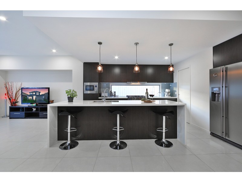 24 Campbell Drive, Mango Hill QLD 4509