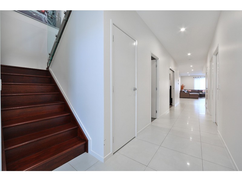 24 Campbell Drive, Mango Hill QLD 4509