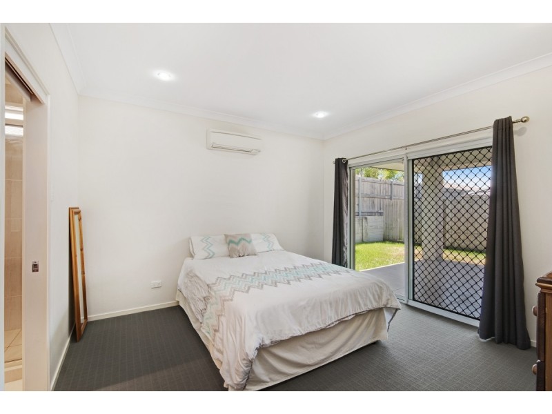 102 Mackintosh Drive, North Lakes QLD 4509