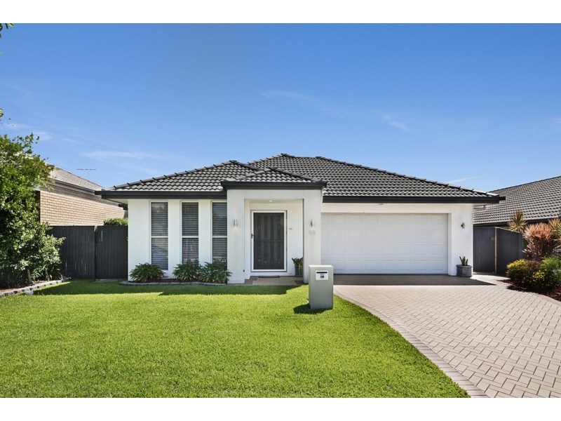 28 Magnetic Terrace, North Lakes QLD 4509