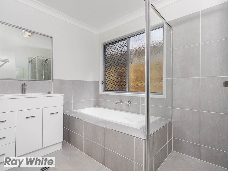 1/87 Jones Street, Rothwell QLD 4022