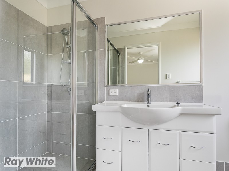 1/87 Jones Street, Rothwell QLD 4022