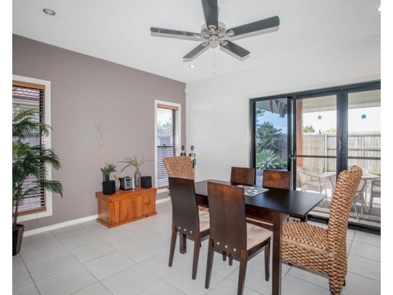 11 Riberry Court, North Lakes QLD 4509