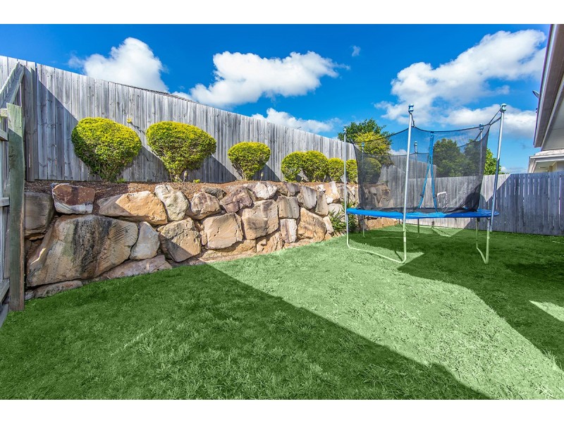 5 Nina Crescent, North Lakes QLD 4509