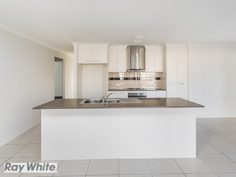 17 Matthew Court, Griffin QLD 4503