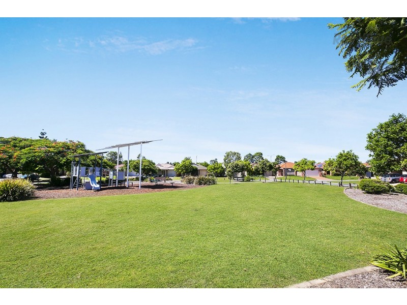 10 Monaghan Crescent, North Lakes QLD 4509