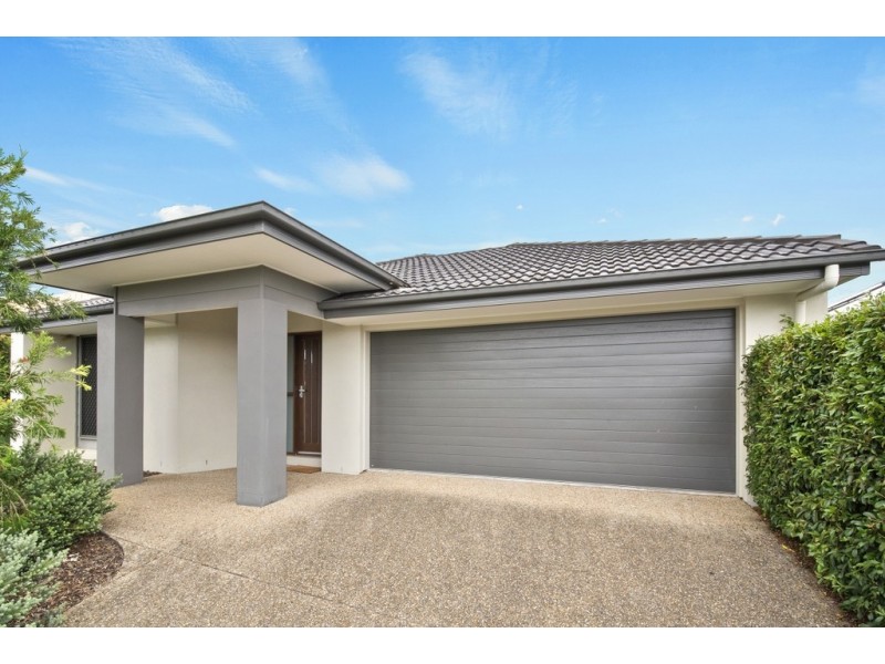15 Magnetic Terrace, North Lakes QLD 4509