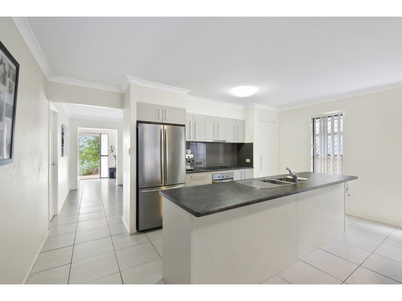 15 Magnetic Terrace, North Lakes QLD 4509
