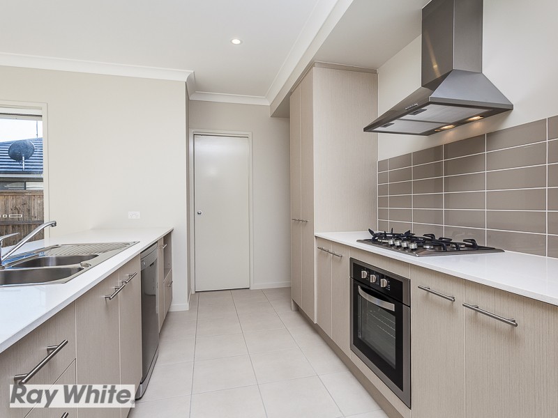 38 Mapleton Drive., North Lakes QLD 4509
