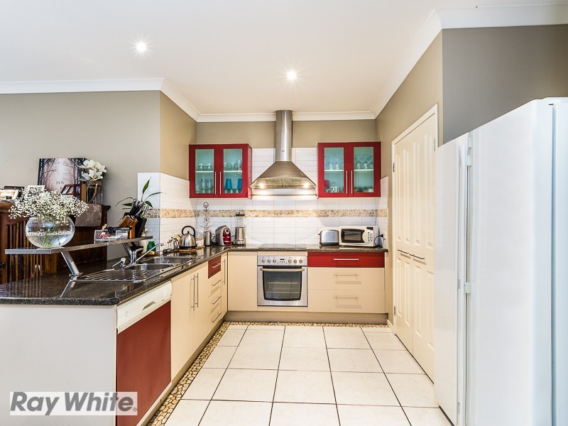 6 Wilga Street, North Lakes QLD 4509