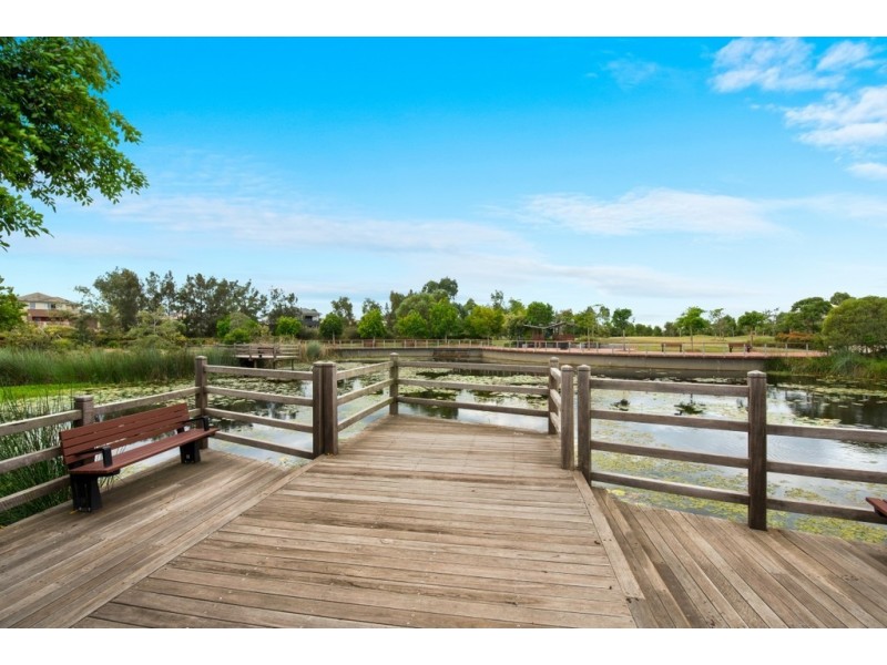 90 Nicklaus Parade, North Lakes QLD 4509