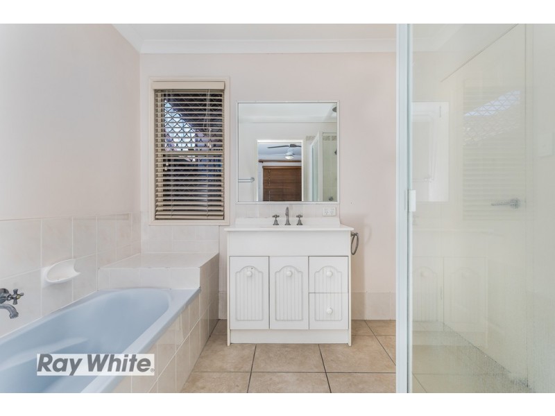 7 Manitoba Place, Wavell Heights QLD 4012