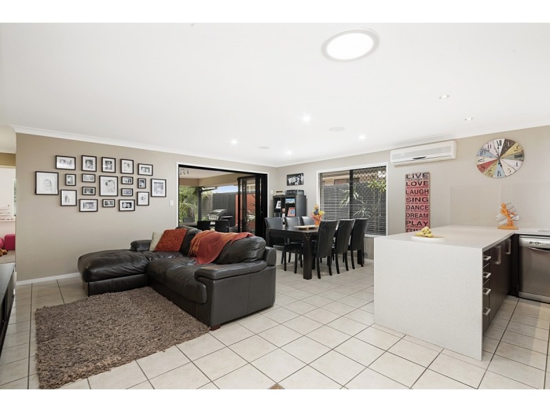 7 Washpool Street, North Lakes QLD 4509