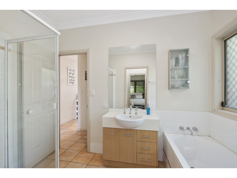 10 Heathcote Avenue, North Lakes QLD 4509