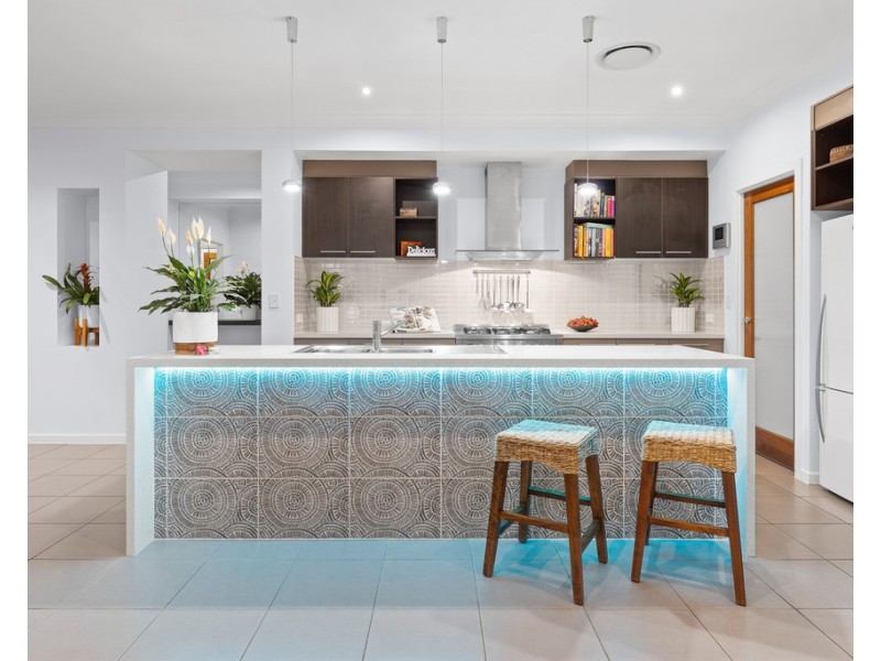 15 Elkington Circuit, North Lakes QLD 4509