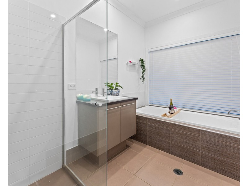 15 Elkington Circuit, North Lakes QLD 4509