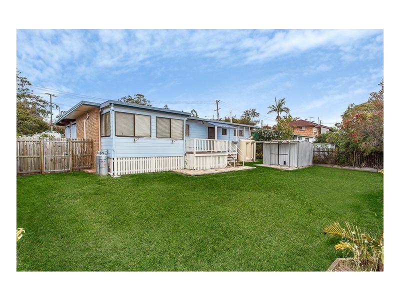 22 Houghton Avenue, Redcliffe QLD 4020