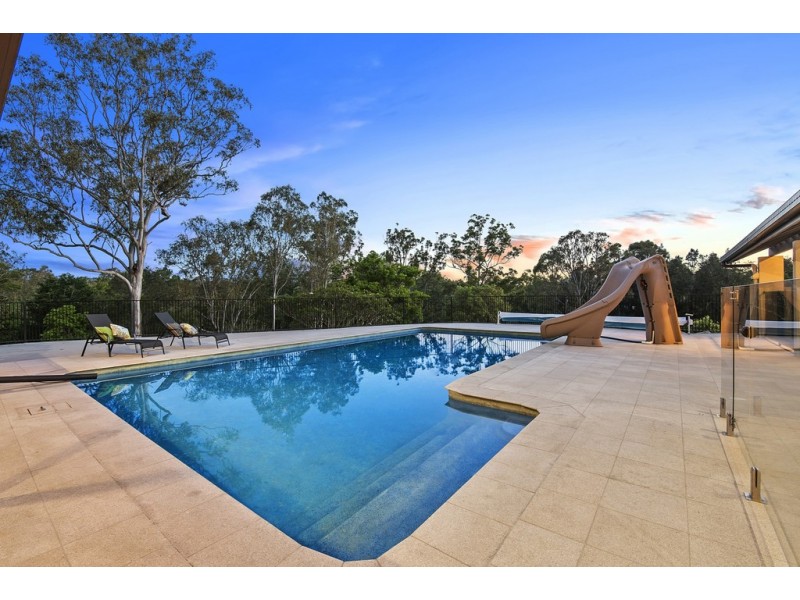 18 Vores Road, Whiteside QLD 4503