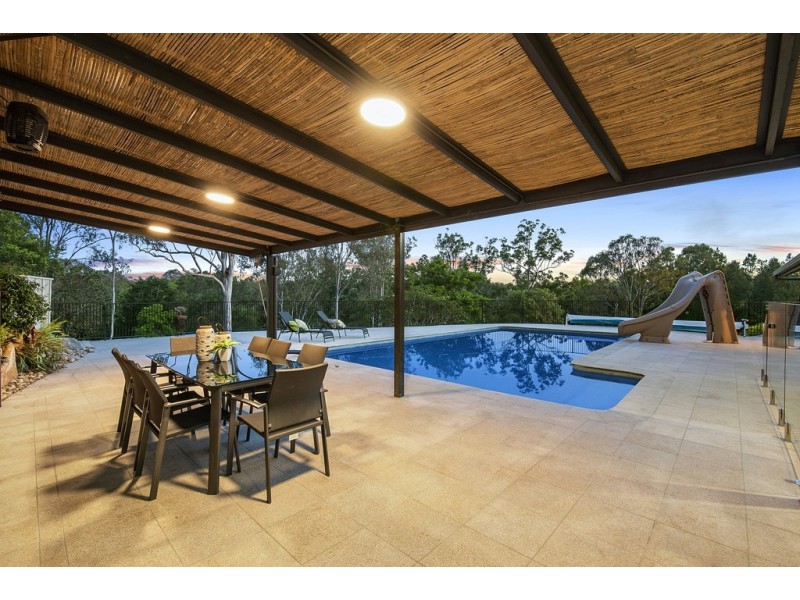 18 Vores Road, Whiteside QLD 4503