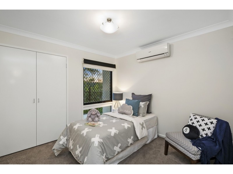 18 Vores Road, Whiteside QLD 4503