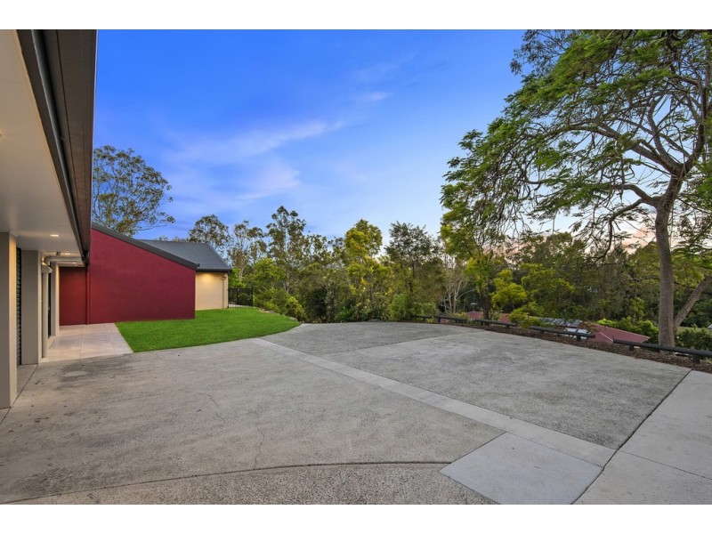 18 Vores Road, Whiteside QLD 4503