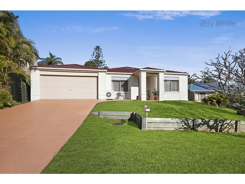 8 Valmadre Court, Petrie QLD 4502