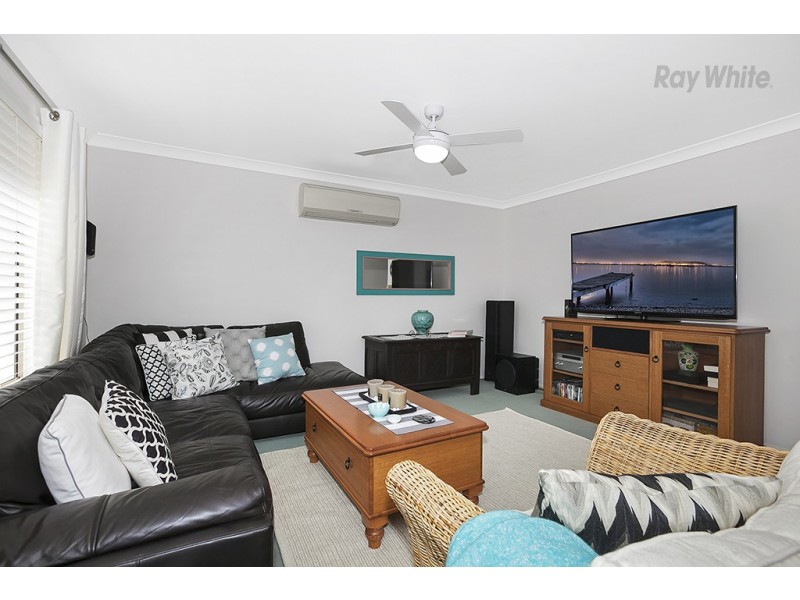 8 Valmadre Court, Petrie QLD 4502