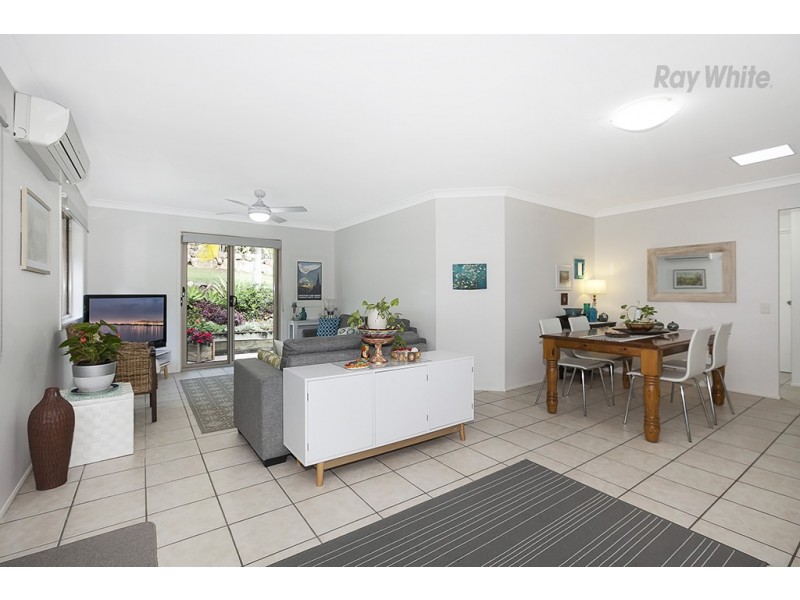 8 Valmadre Court, Petrie QLD 4502