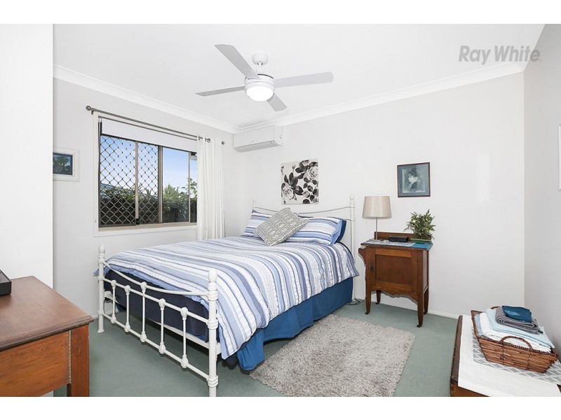 8 Valmadre Court, Petrie QLD 4502