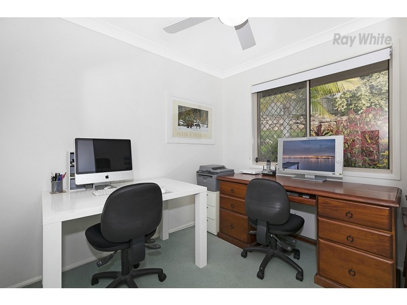 8 Valmadre Court, Petrie QLD 4502