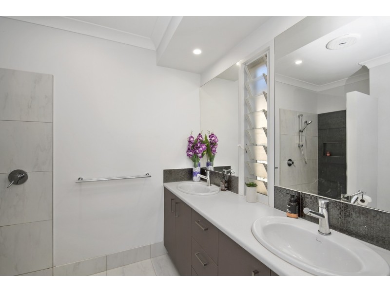 34 Dickson Crescent, North Lakes QLD 4509