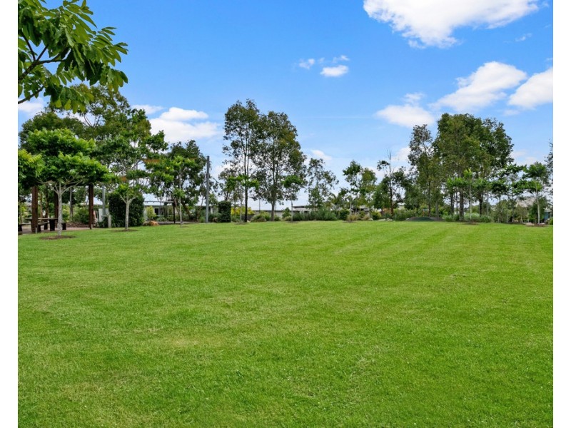30 Wallarah Parade, North Lakes QLD 4509