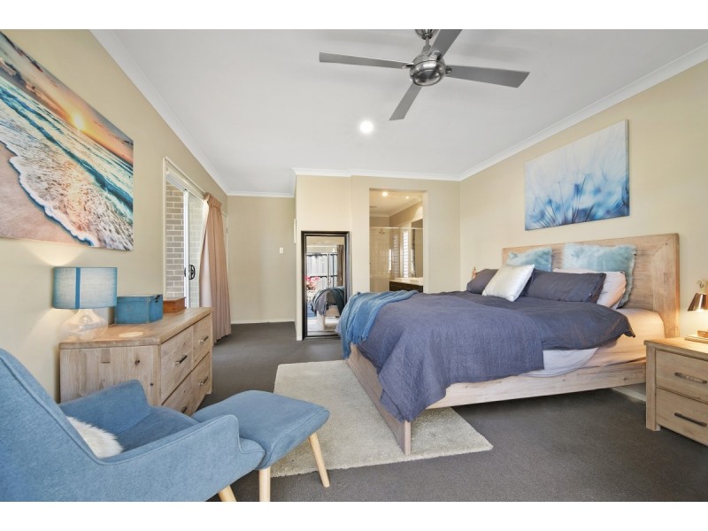 26 Livingstone Court, North Lakes QLD 4509