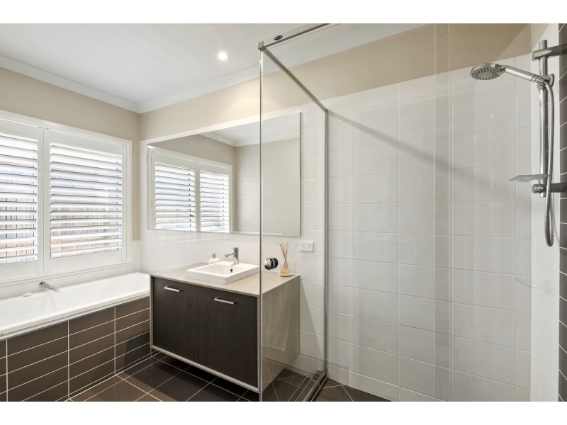 26 Livingstone Court, North Lakes QLD 4509