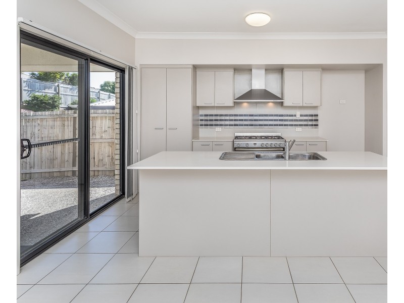 45 Sears Parade, North Lakes QLD 4509