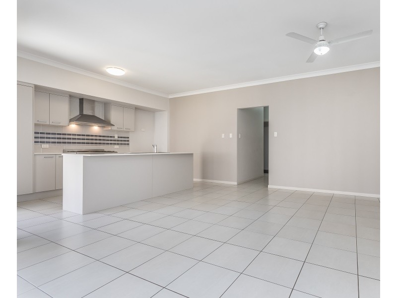 45 Sears Parade, North Lakes QLD 4509