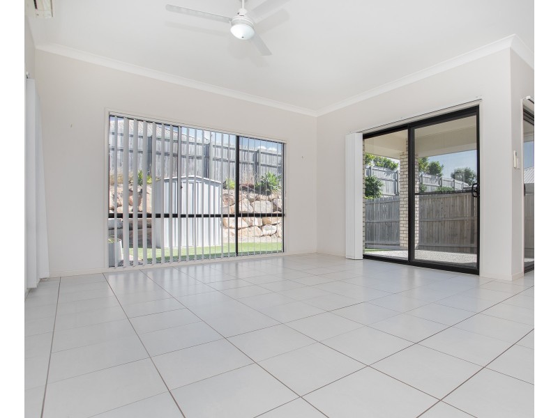 45 Sears Parade, North Lakes QLD 4509