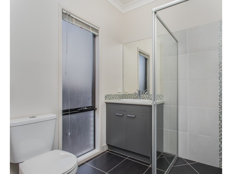 45 Sears Parade, North Lakes QLD 4509