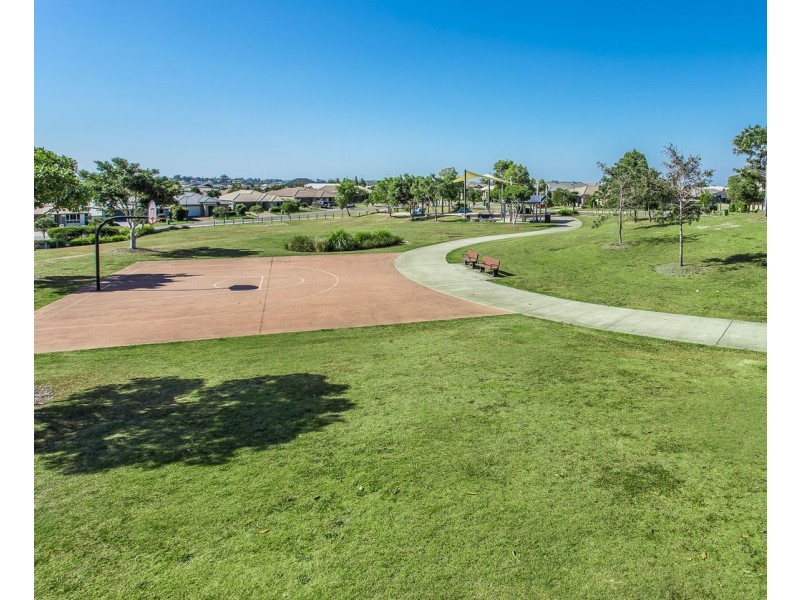 45 Sears Parade, North Lakes QLD 4509
