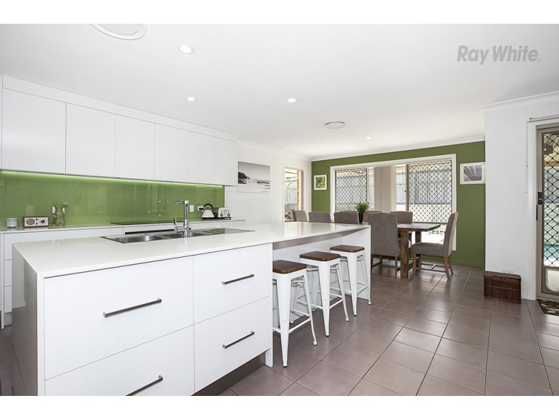 6 Lochern Court, North Lakes QLD 4509