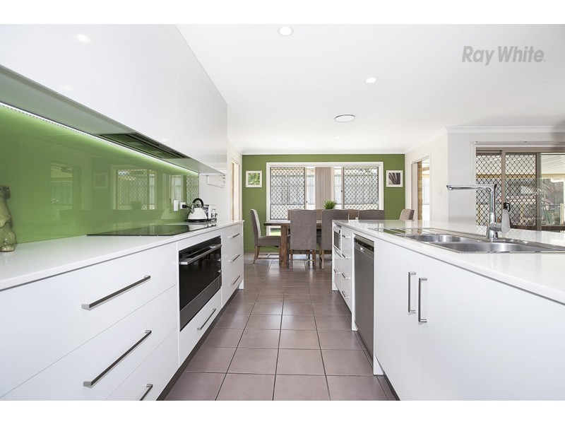 6 Lochern Court, North Lakes QLD 4509